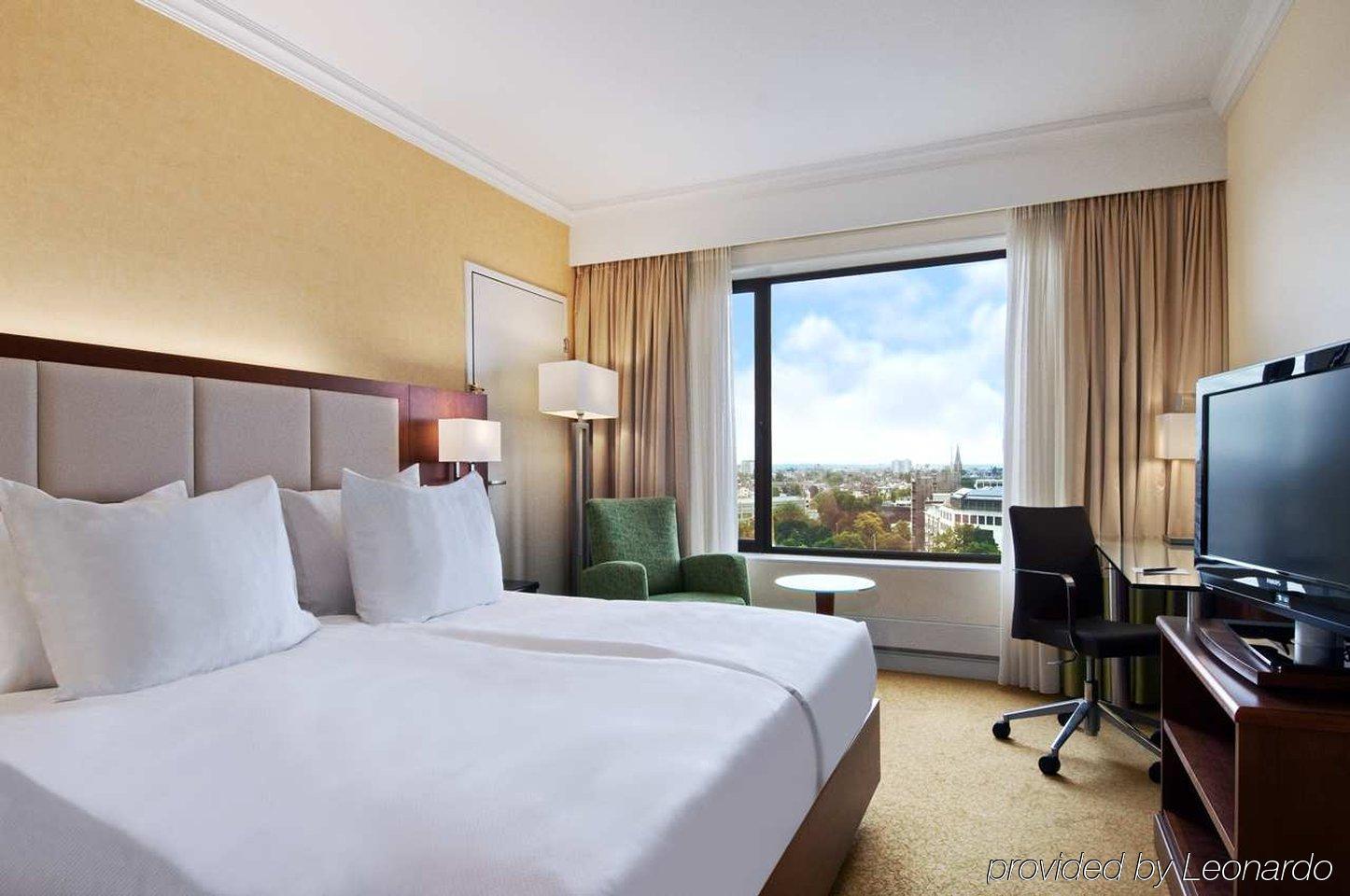 Hilton Basel Hotel Habitación foto